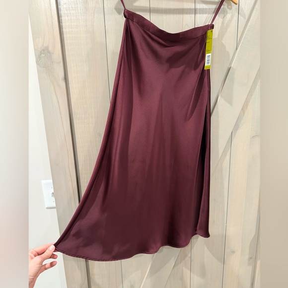 Gianni Bini Dresses & Skirts - Gianni Bini Deep Burgundy Midi Satin Slip skirt A-line, Size 0